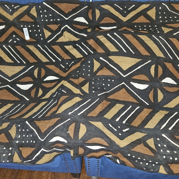 Various Cultural pieces for Sale - Picture 16 of 16